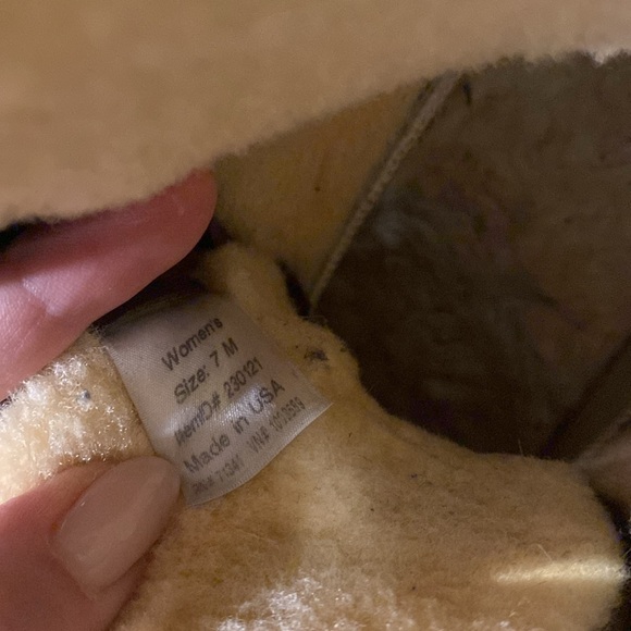 LL Bean Duck Boots 10” shearling lined size 7 women’s, with Sherpa insoles - Picture 6 of 11